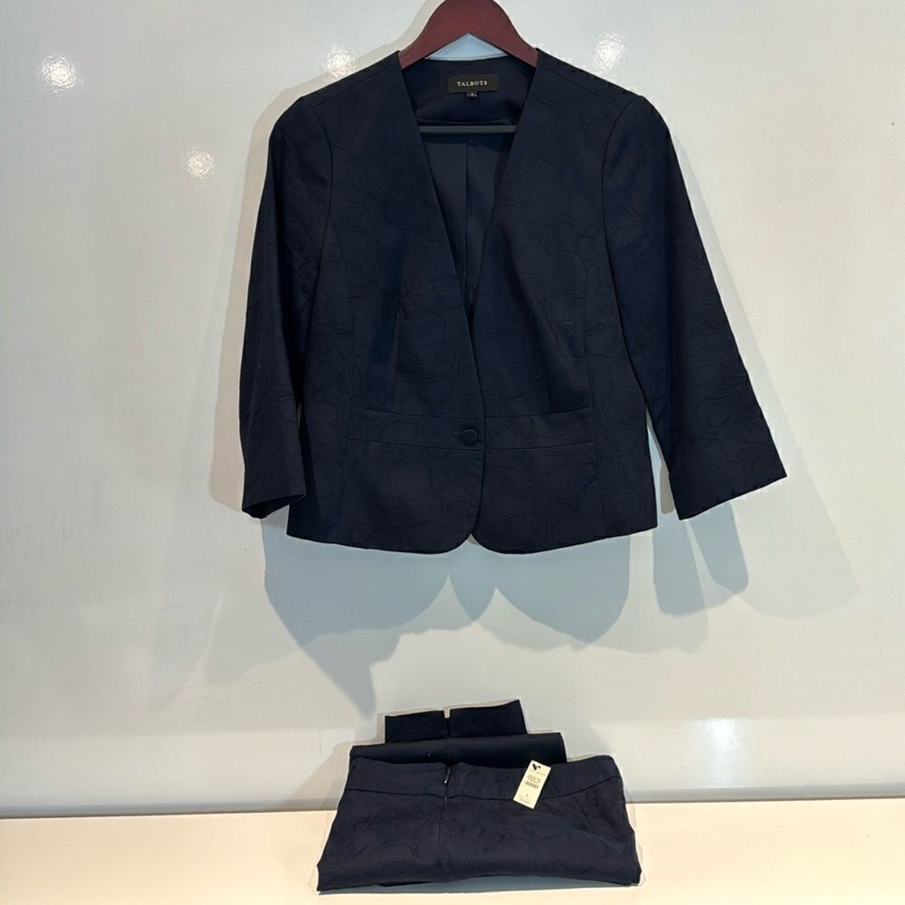 NWT Talbots Navy Suit Set- SZ 8- Fully Lined